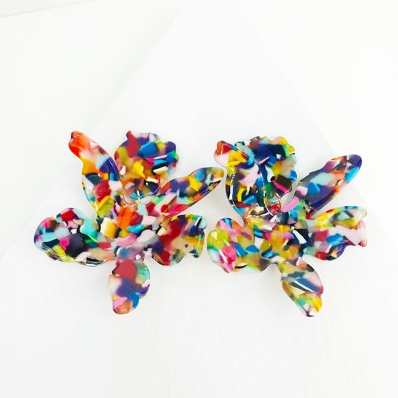 CLOSET REHAB Jewelry - RESTOCKED Paper Lily Earrings in Multicolor